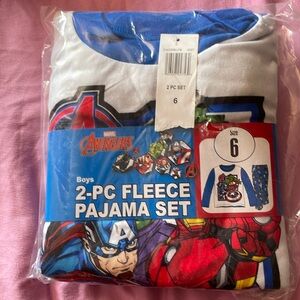 Avengers, two-piece fleece pajama set